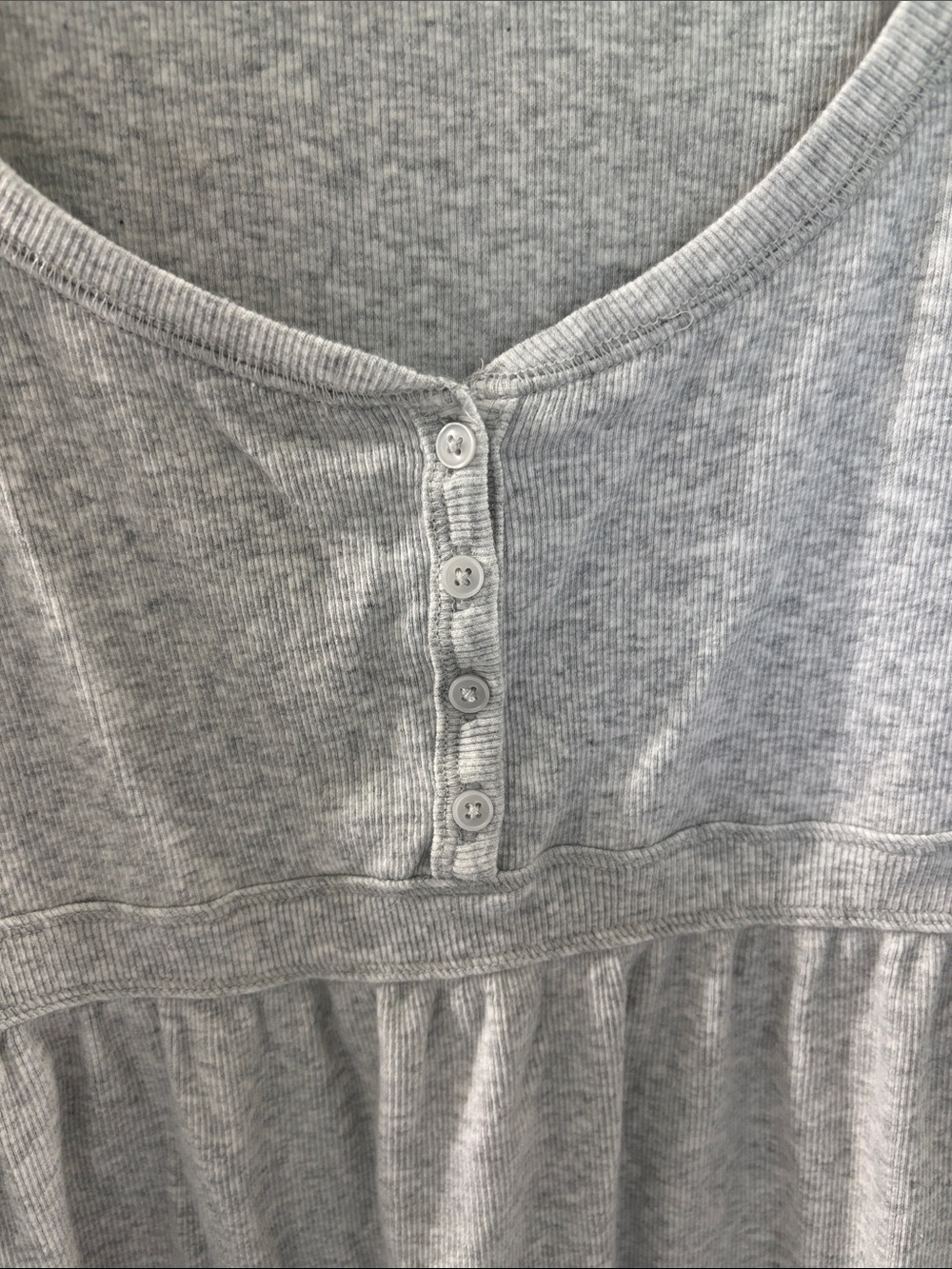 Hollister Light Gray Long Sleeve Henley Babydoll Tee - Picture 4 of 5